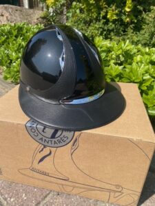 Antares Premium glossy Eclipse helmet - Black/Black Leather Zonder Logo